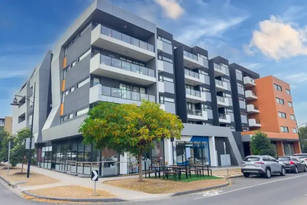 Windsor Defense commercial 023