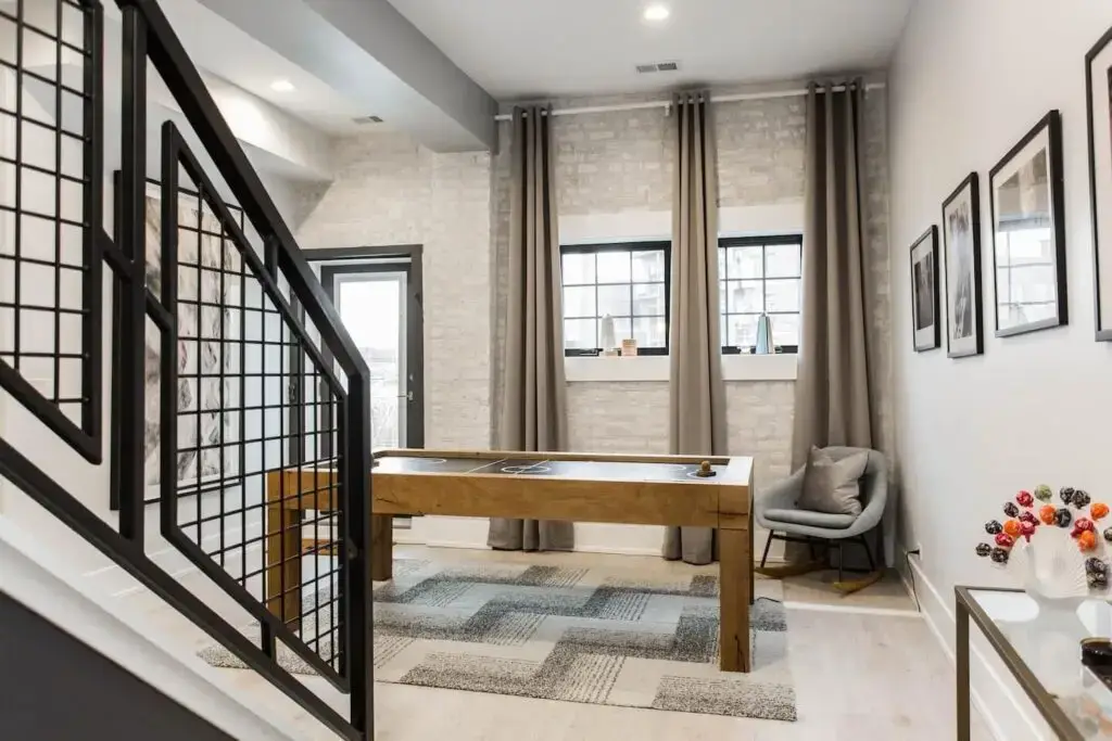 imgi 9 Rock Roll Paradise Wicker Park Chicago 08